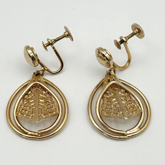 Vintage Alice Gold Tone Screw Back Teardrop Dangle Earrings - Picture 4 of 11